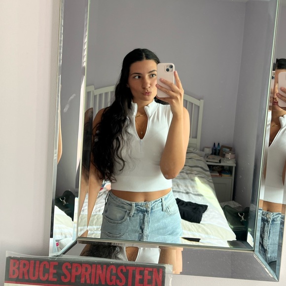 Meet your Posher, Ana - Picture 1 of 1